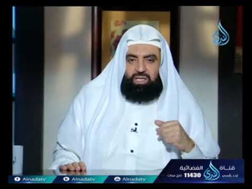 ماذا فعل أبو عبيدة مع خالد بعد عزله عن القيادة ؟