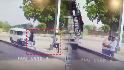 NH-2 टोलप्लाजा पर कर्मचारी को बदमाशों ने गोली मारी, CCTV में कैद हुई वारदात