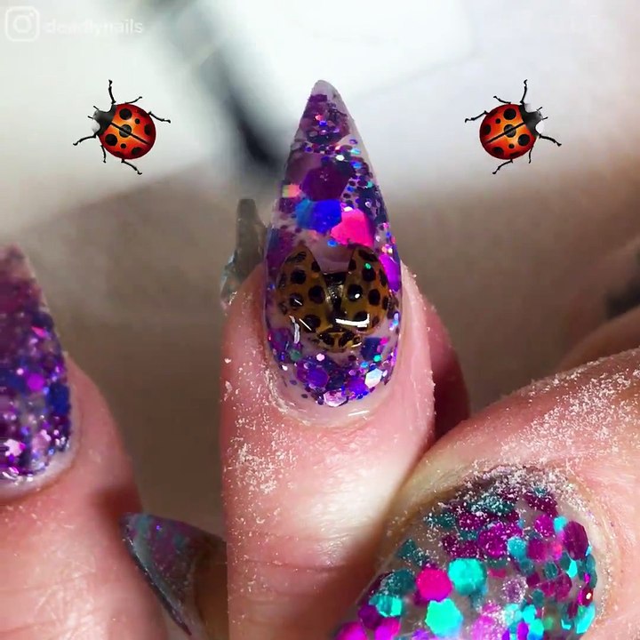 BEAUTY INSIDER - This artist uses tiny critters in her...