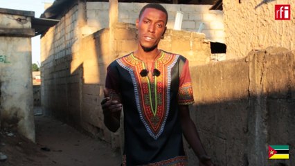 Le Mozambicain Abel Balate interprète "Le siècle des Lumières"