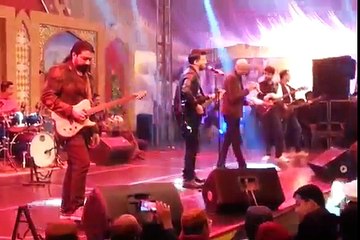 Atif aslam in lahore university concert live performance 2018