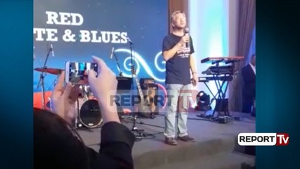 Report Tv - Shfaqja e fundit në Tiranë, Donald Lu:  Ka qenë një nder i madh rrugëtimi me ju