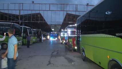 Sürücüler, Yüzlerce Özel Halk Otobüsü ile Meslektaşlarının Ölümüne Tepki Gösterdi