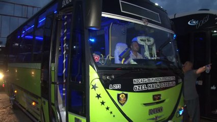 Sürücüler, yüzlerce özel halk otobüsü ile meslektaşlarının ölümüne tepki gösterdi