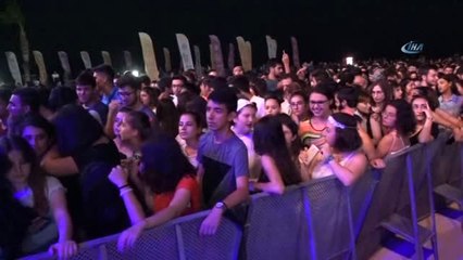 Güneş Festivalinde Duman Coşkusu