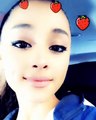 Ariana Grande-Omg look how cute-29 Juin 2018