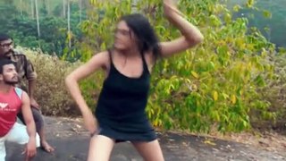 Arundhati Hot Navel & Boom Shake Song - Smooking Hot