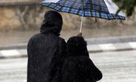 Meteoroloji Uyardı: İstanbul'da Öğle Saatlerinden Sonra Sağanak Yağış Bekleniyor