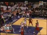 Al Thornton Dunk On Vince Carter And  finishes with a flouri