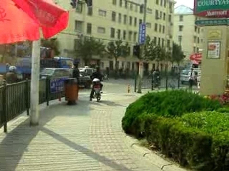 Electric bikes and scooters in Shanghai