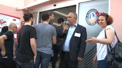 Yks Öncesi Küpe Krizi Yaşandı; 15 Dakika Kuralına Takılanlar Sınava Giremedi - 1