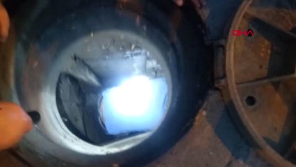 Zonguldak'ta Rögara Sıkışan Yavru Köpek Kurtarıldı