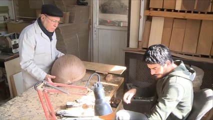 هذا الصباح-تركي يصنع آلة العود باستخدام الرياضيات والفيزياء