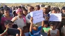 تواصل موجات نزوح الأهالي من مدن وبلدات درعا