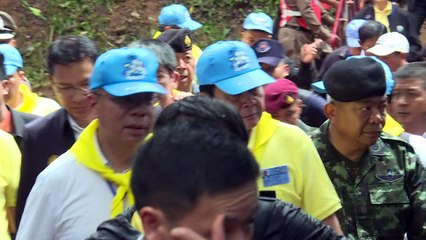 Thai PM meets relatives of children trapped in cave