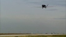 DFN: RQ-4 Global Hawk landing 2, UNITED STATES, 08.27.2012