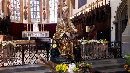 Crémation statue saint Thiébaut procession