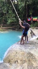 Yanlış yere dönen kız