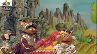 Ernie sings Imagine That - Sesame Street
