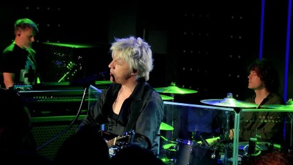 Indochine - College boy (LIVE) dans "Le Grand Studio RTL"