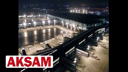 3. Havalimanı Türk bayrağı renklerine büründü