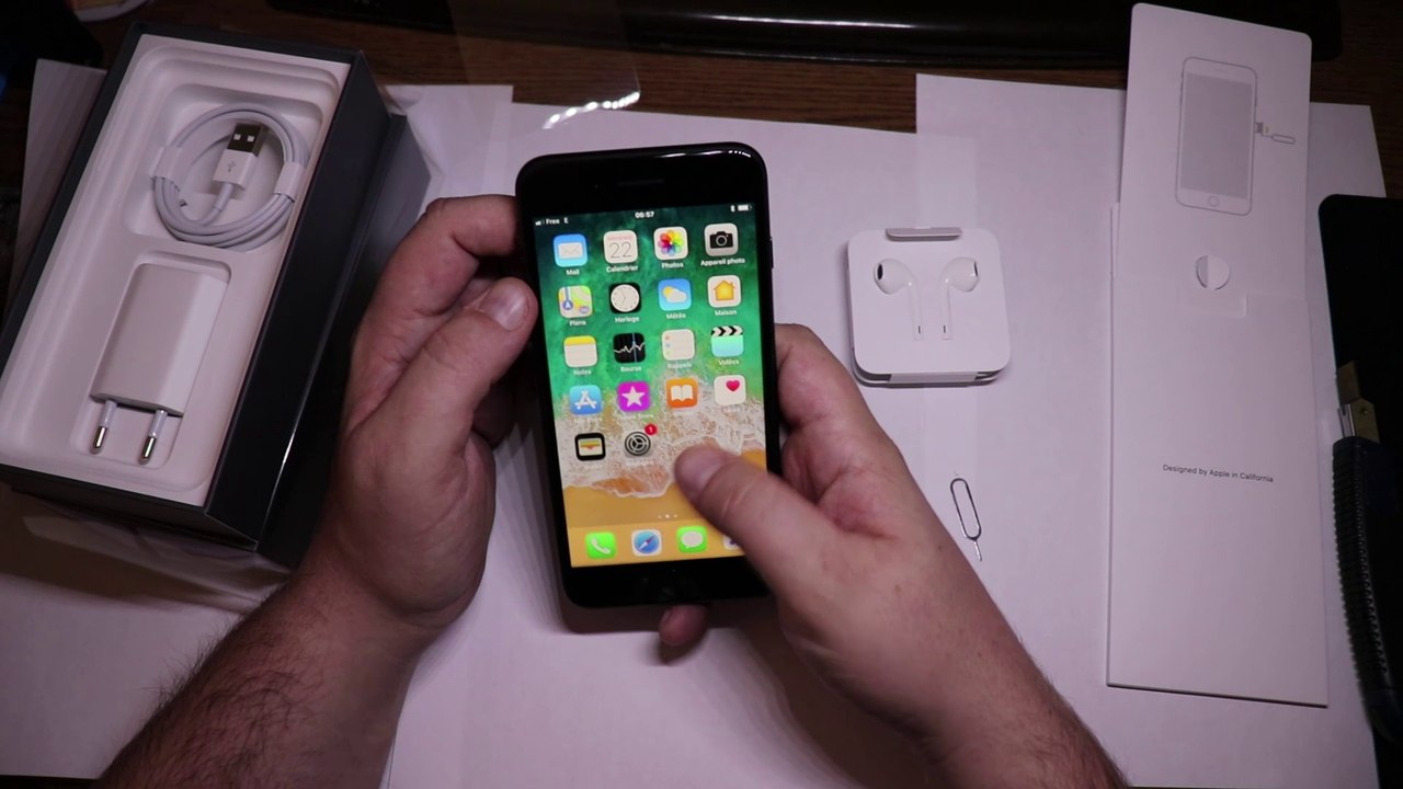 UNBOXING IPHONE 8 PLUS
