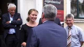 Gauck besuchte Gedenkstätte GJWH Torgau