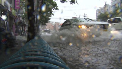 차량 3대 중 1대는 '주행 중' 침수 피해 / YTN