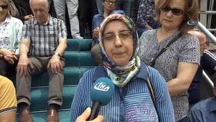 Tapu beklerken evlerinden oldular