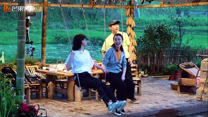 《向往的生活2》：baby倪妮荡秋千画风唯美，王迅手端梅干菜硬抢C位 Back to Field S02【湖南卫视官方频道】