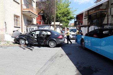 Sınava Yetişmek İsterken Kaza Yaptılar, 4 Yaralı