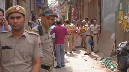 العثور على 10 جثث من أفراد عائلة واحدة معلقة بسقف منزل في الهند