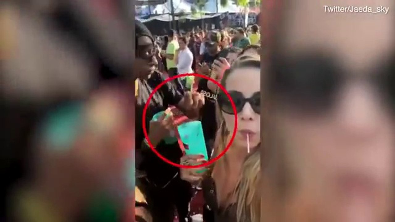 Cuidado nos festivais e festas! Esta jovem filmou o momento exato em que é drogada sem saber!