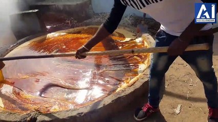 Traditional Jaggery Making Process | देखिए गन्ने से गुड़ कैसे बनता है