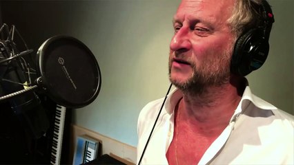 Les passages remarqués de Benoît Poelvoorde au poste de police