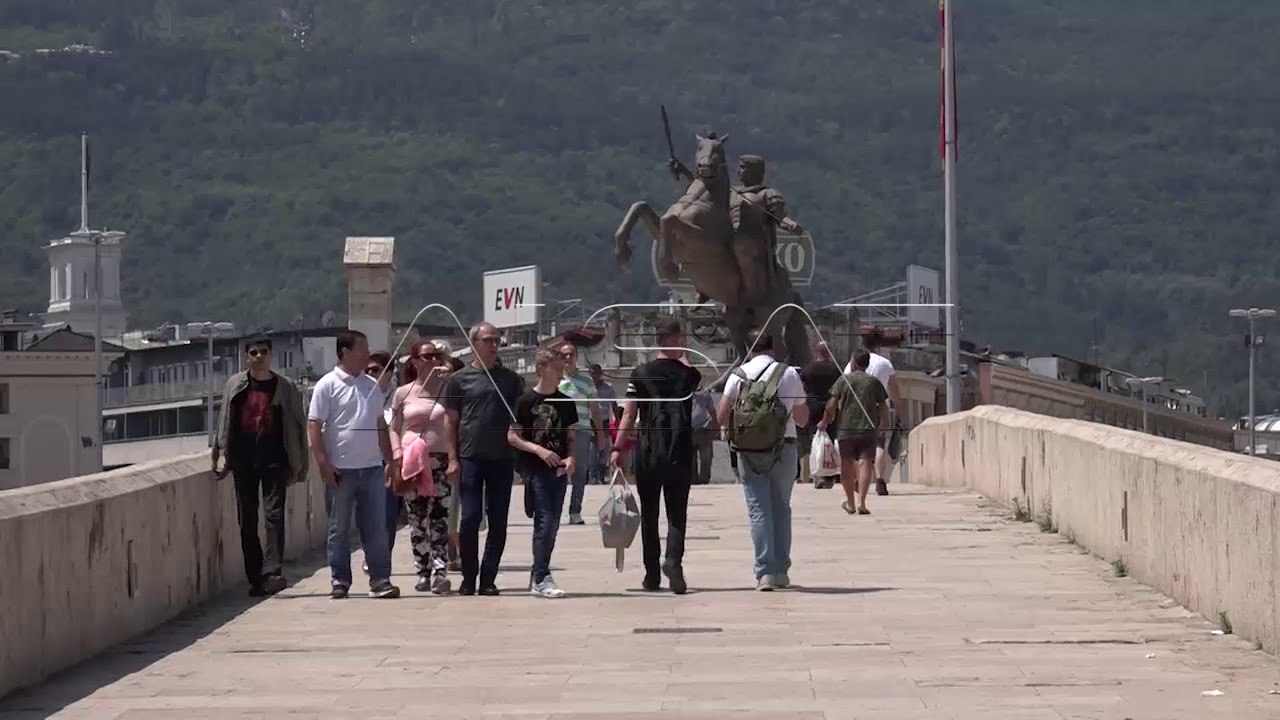 Ружин: Најмалку една година од покана до членст...