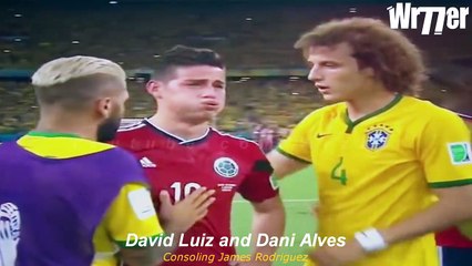 Top 10 Beautiful Moments Of Respect Football Games messi