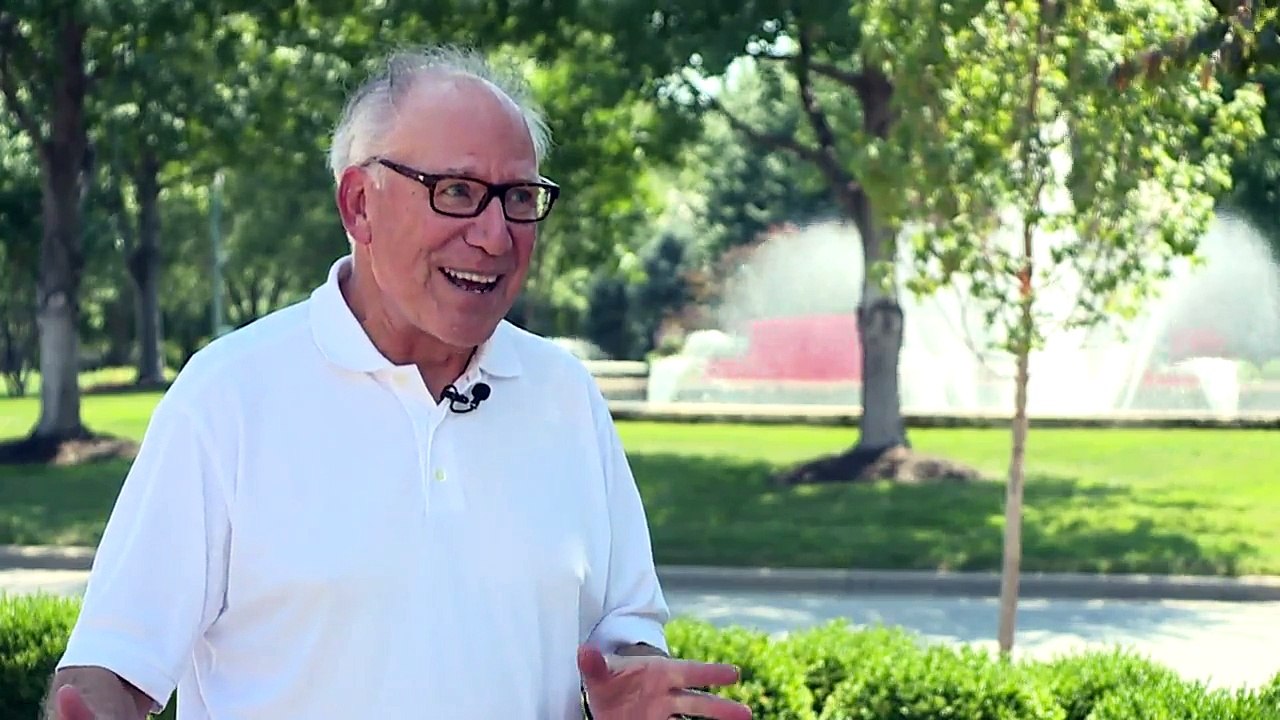 Bobcat `Prowling` in Broad Daylight Concerns Some Kansas Neighbors