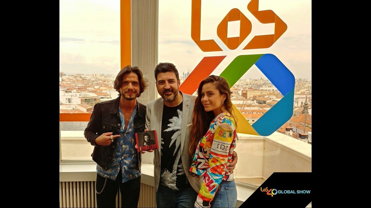 Fredi Leis y Camila Gallardo en '40 Global Show' (01-07-2018)