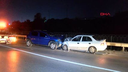 Sancaktepe'de İki Otomobil Çarpıştı 7 Yaralı