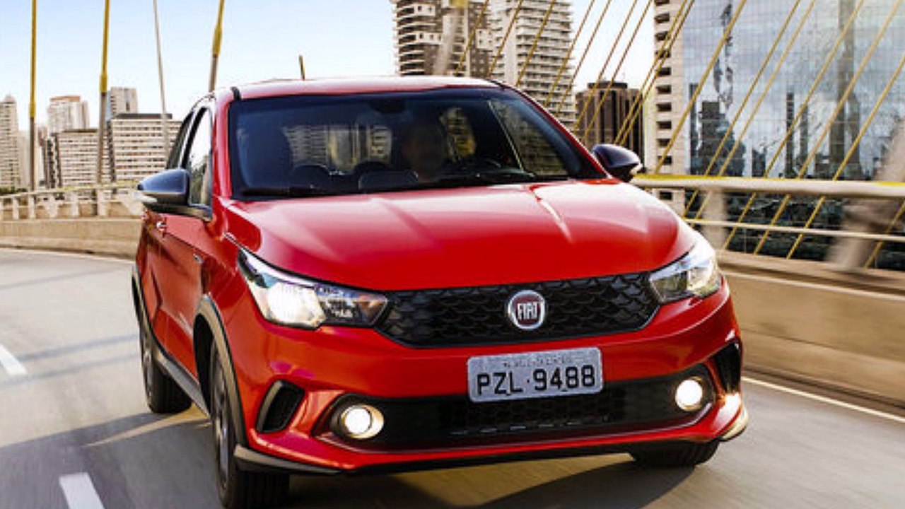 Fiat  Cronos 2018 UNVELED
