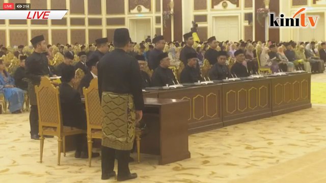 Live: Majlis angkat sumpah Menteri Kabinet di Istana Negara