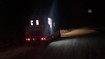 Polis Aracı Şarampole Devrildi: 2 Yaralı