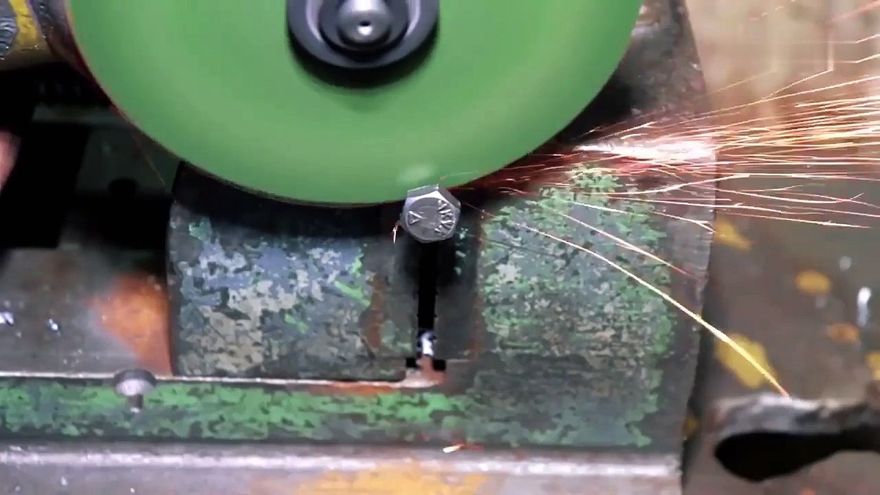 ネジで改造するツール！本当に実用的ですね！