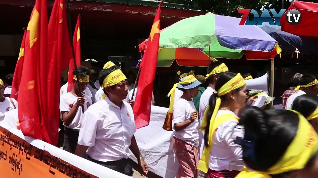 ႏွစ္ရက္ၾကာ လမ္းေလွ်ာက္ဆႏၵေဖာ္ထုတ္တဲ့ ေတာင္သူေတြ မဟာဗႏၶဳလပန္းၿခံမွာ အဆံုးသတ္ဇူလိုင္-၁၊ ၂၀၁၈လယ္ယာေျမေတြအသိမ္းခံရတဲ့အတြက္ ေကာ့မွဴးၿမိဳ႕နယ္ ထမ္းမႏိုင္ေက်းရြာကေန