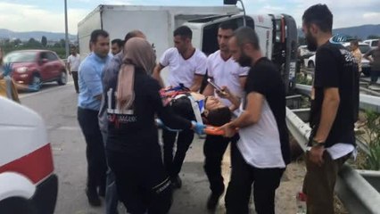 Otobanda Yan Yatan Kamyonda Can Pazarı