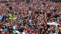 Disappointment and tears seized 35,000 Argentine spectators gathered in the San Martín square in Buenos Aires, after the elimination in the second round of the
