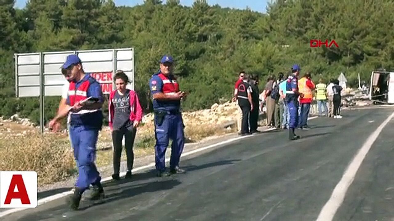Mersinde feci kaza: 3 ölü çok sayıda yaralı var