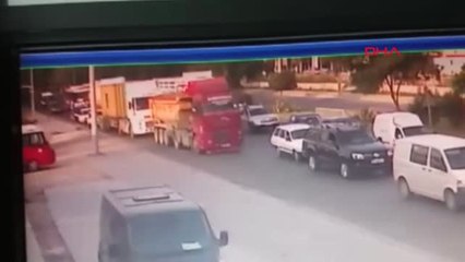 Mersin Elinden Telefonu Kapıp Kaçtılar