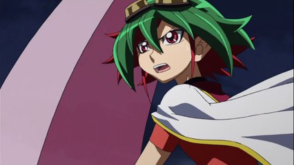 سيلفيو يغدر بيويا.. شاهد الفيديو.